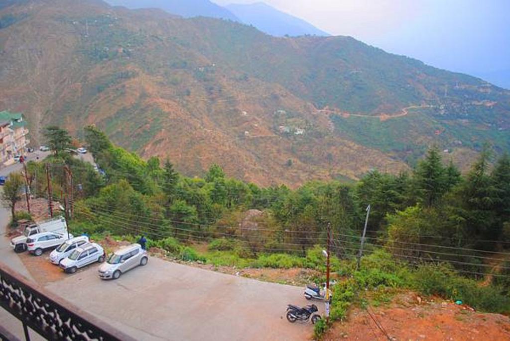 Hotel Varuni Mcleodganj Dharamshala Bagian luar foto