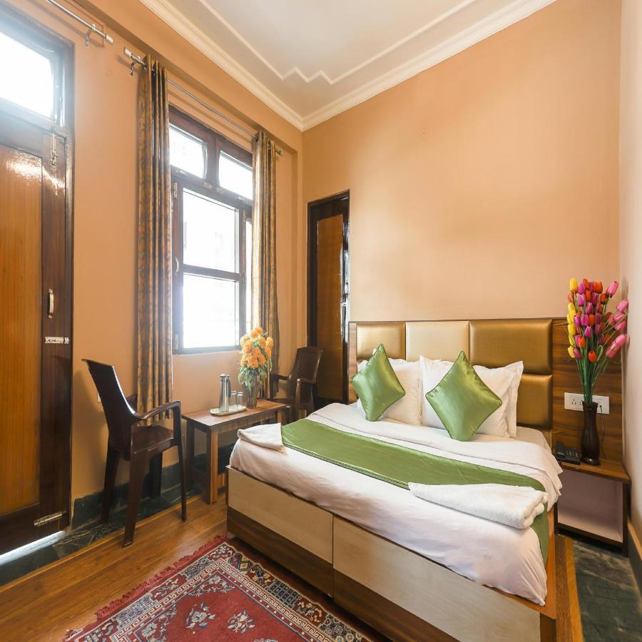 Hotel Varuni Mcleodganj Dharamshala Bagian luar foto