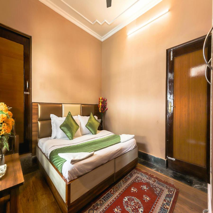 Hotel Varuni Mcleodganj Dharamshala Bagian luar foto